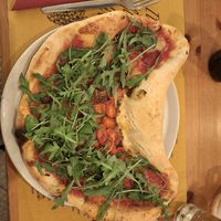 Golfo paradiso with partially cheese filled crust and extra vegan salami at Pizzata in Graz