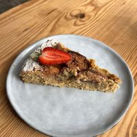 Apple-fig cake  at La Verde in Lima