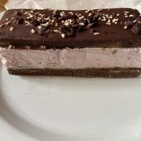Sandwich helado De fresa   at La Verde in Lima
