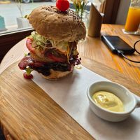 Veggie burger at La Verde in Lima