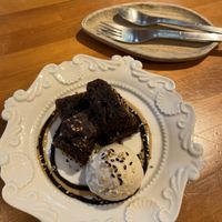 Sesame ice cream and brownie   at Gomacro in Kyoto