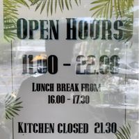 Öffnungszeiten Februar 2019 at Qcumber in Khao Lak