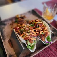 Chikn tacos at Vivo Cafe & Restaurant in West Bay