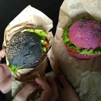 Hamburguesas de colores at Flower Burger - Viale Vittorio Veneto in Milan