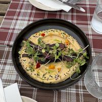 Hummus con carote caramellate   at BuenaVida Vegan in Tenerife