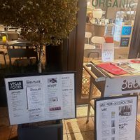  at 8ablish in Tokyo