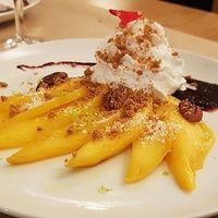 Carpaccio de mangue at Le Potager de Charlotte in Paris