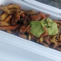 Vegan poutine at L'Alchimiste in Lyon