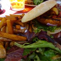 Vegan burger  at L'Alchimiste in Lyon