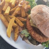 Vegan burger at L'Alchimiste in Lyon