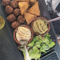 Vegan planche at L'Alchimiste in Lyon