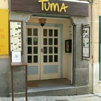 Tuma at Tuma in Segovia