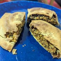 Empadas (tofu, seitan, lentils) at BE U in Ericeira