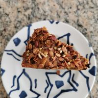 Cake with sweet potato at BE U in Ericeira