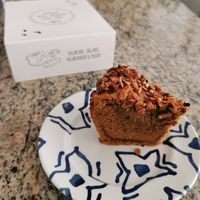 Cake with sweet potato at BE U in Ericeira