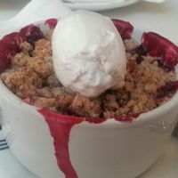 Apple berry crumble at Little Pine in Los Angeles