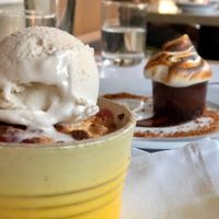 The smore and berry cobbler. YUM 😋 at Little Pine in Los Angeles