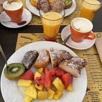 Vegan breakfast for 9€ at La Licata in Rome