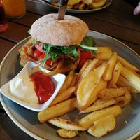 Veganer Burger 🌱🍔 at Pier 14 in Seebad Zinnowitz