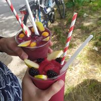 Blueberry Kale und Red Boost at The Juicery in Berlin