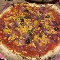 Pizza Veg-tuna e cipolla   at Pizzeria Fratelli Roselli in Turin