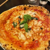 Vegan margherita  at Pizzeria Dope in Amsterdam