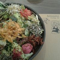 Salad of the day at Petit Brot - Cold Press Raw Eco in Barcelona