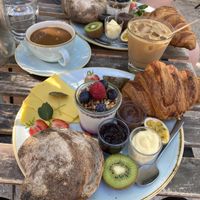A delicious vegan brunch enjoyed outside the cafe 🥰 at Kaf in Copenhagen