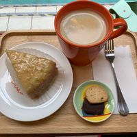 Lemon cake and Americano at Vegan Heaven in Taipei