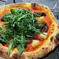 pizza rosso with extras  at Fransesca & Fratelli Pizza - Hannover City in Hannover