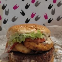 Burguer do futuro at Las Chicas Vegan in Belo Horizonte