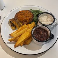 Dessa vez comi um PF e estava bem temperado e uma delícia   at Las Chicas Vegan in Belo Horizonte