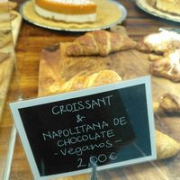 Croissant y napolitana choco at Herbolario Navarro in Castellon De La Plana