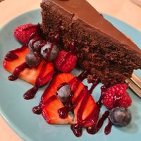 Vegane Linzertorte at Veggiezz - Am Salzgriess in Vienna