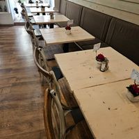 Drinnen at Veggiezz - Am Salzgriess in Vienna