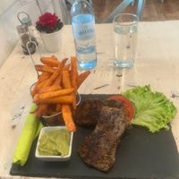 Snitzel with sweet potatoes and guacamole at Veggiezz - Am Salzgriess in Vienna