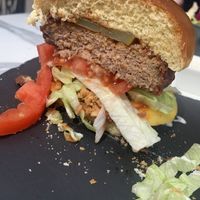 Beyond Burger - take a look inside 🫶  at Veggiezz - Am Salzgriess in Vienna