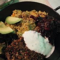 Steak bowl at Veggiezz - Am Salzgriess in Vienna