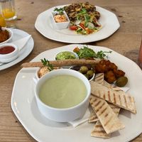 Top: Welsh Rarebit (v), Bottom: soup & mini mezze (ve), Left: cauliflower and chickpea bites (ve) 😋  at The Veggie Cafe in Ilkley