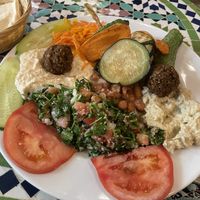 Groschen: taboulé, humus, falafel, vegetables, carrot salad  at Habibi in Cologne