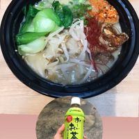 yummy 😋   at Ramen Hood in Los Angeles