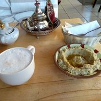 Baba Ganoush und ein Haferdrink-Cappuccino at Cafe Blumenhaus in Nuertingen
