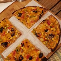 Vegan pizza at KafeNAsanat in Istanbul