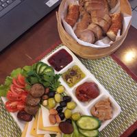 Vegan breakfast at KafeNAsanat in Istanbul