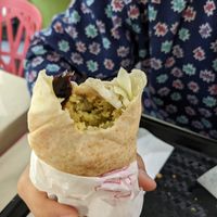 Sandwich falafel at Nilufar in Montreal