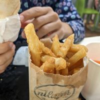 Frites régulières at Nilufar in Montreal