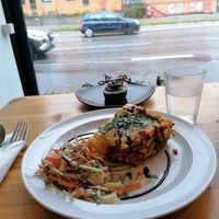 Lovely vegan lasagna 🥬 and chocolate-muffin 👌 at One Bowl in Copenhagen