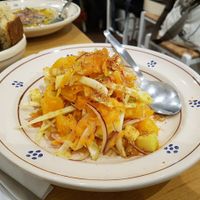 Salad with orange and apples at Apulia in Paris