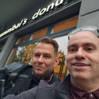 Was meeting a former colleague in Brammibals Warschauer Str. at Brammibal's Donuts - Maybachufer in Berlin