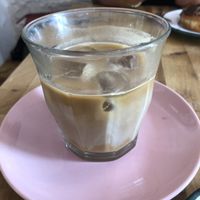 4€ for this small coffee 😡😡😡😡 at Brammibal's Donuts - Maybachufer in Berlin